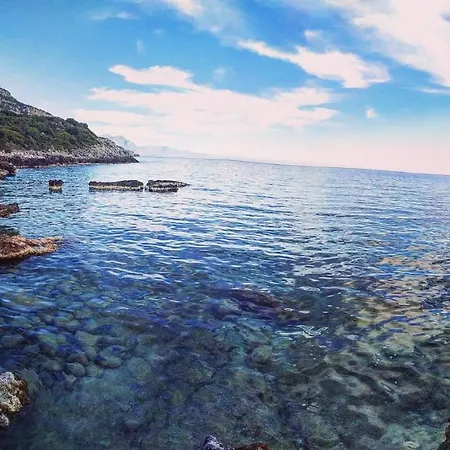 Velonas Mpakas Country Prosilio (Peloponnese)
