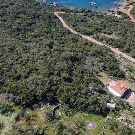 Velonas Mpakas Country ,steps To The Sea *
