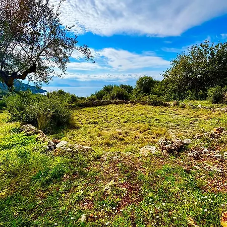 Σπίτι διακοπών Velonas Mpakas Country ,steps To The Sea