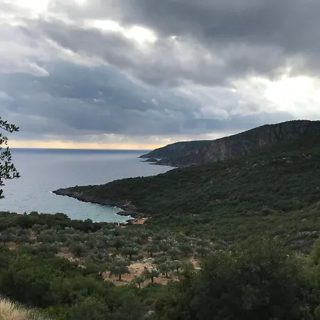 Velonas Mpakas Country ,steps To The Sea * Prosilio (Peloponnese)
