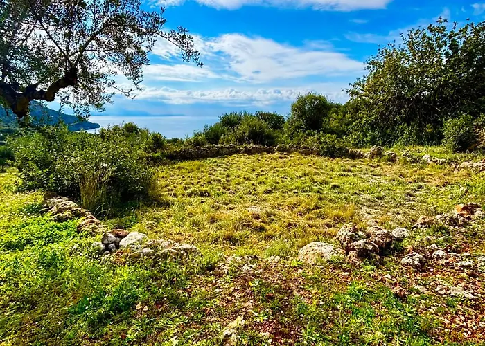 Tatil Evi Velonas Mpakas Country ,steps To The Sea