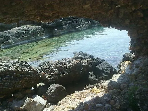 Semesterbostad Velonas Mpakas Country ,steps To The Sea Prosilio (Peloponnese)