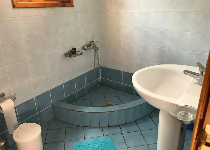 Velonas Mpakas Country ,steps To The Sea Semesterbostad Prosilio (Peloponnese)