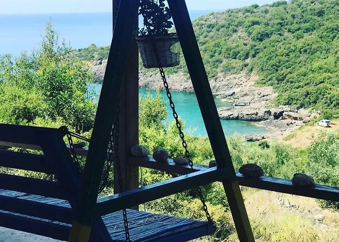 Velonas Mpakas Country ,steps To The Sea * Prosilio (Peloponnese)