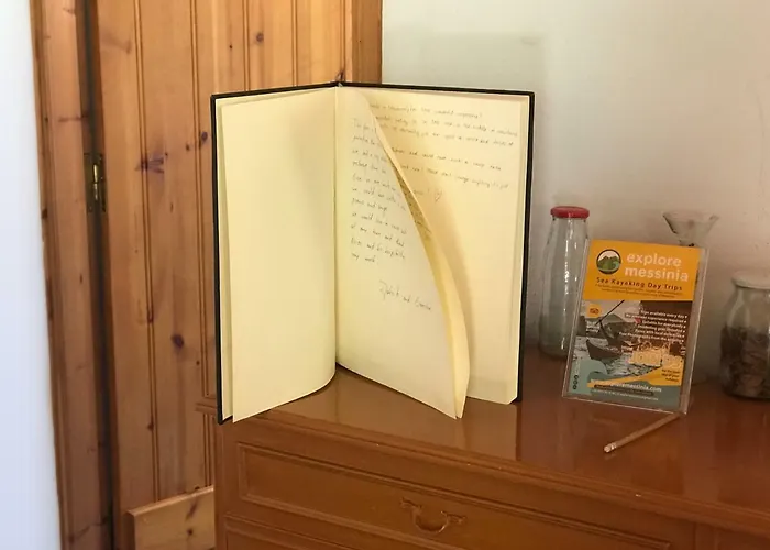 Velonas Mpakas Country ,steps To The Sea Semesterbostad