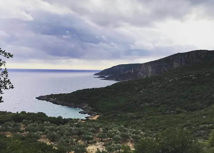 Velonas Mpakas Country ,steps To The Sea *